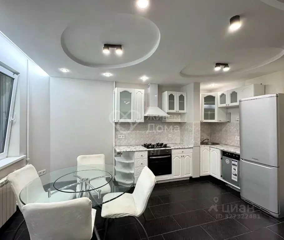 3-к кв. Волгоградская область, Волгоград ул. Космонавтов, 17 (66.8 м) - Фото 0