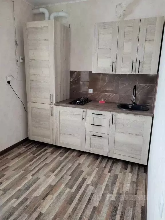 1-к кв. Оренбургская область, Сорочинск ул. 8 Марта, 22 (40.0 м) - Фото 1