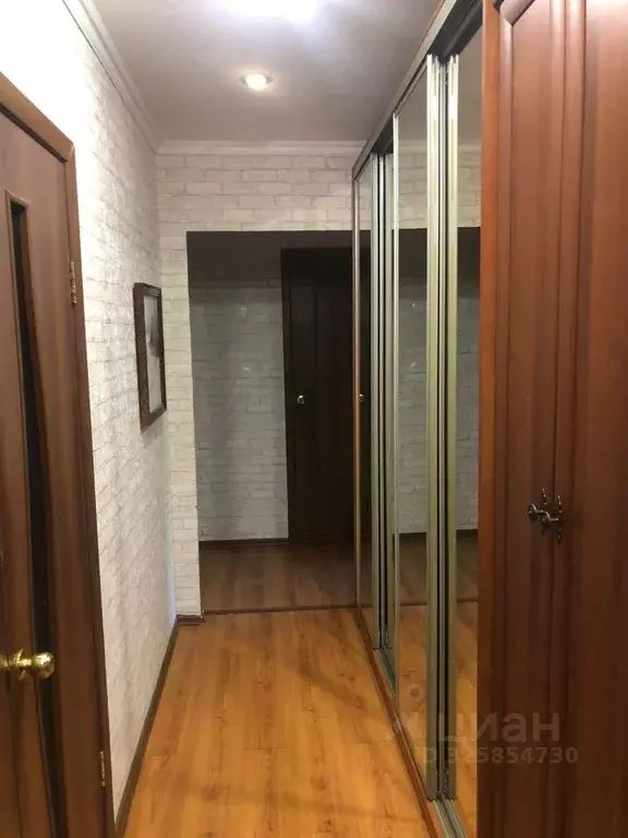 1-к кв. Омская область, Омск ул. Профинтерна, 10 (39.6 м) - Фото 2