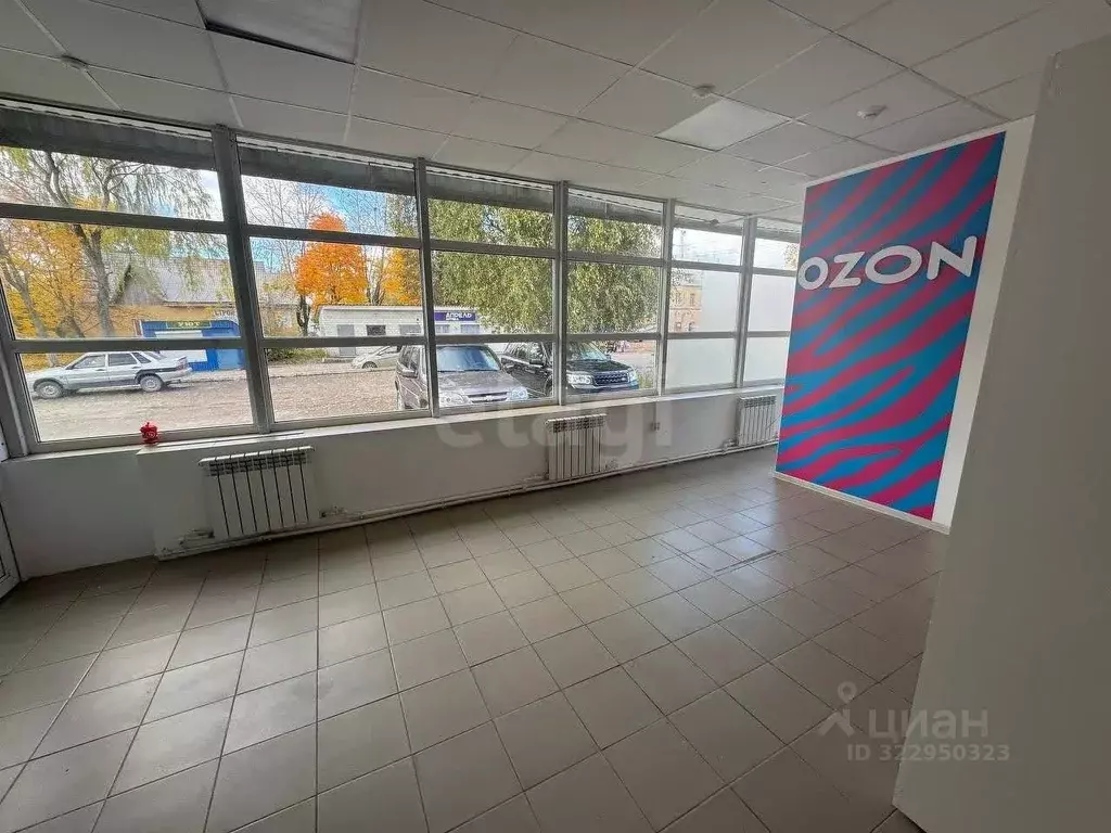 Торговая площадь в Брянская область, Фокино ул. Гагарина, 12А (336 м) - Фото 1