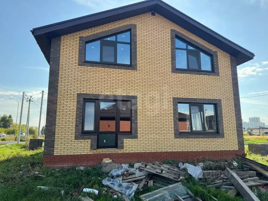 Дом в Татарстан, Набережные Челны ул. Каштановая, 7 (190 м) - Фото 1