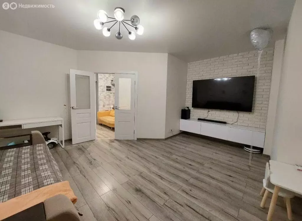 2-комнатная квартира: Волгоград, посёлок ГЭС, улица Гидростроителей, ... - Фото 1