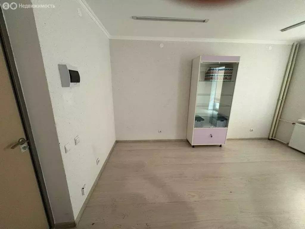 Квартира-студия: посёлок городского типа Стройкерамика, улица Анетты ... - Фото 1