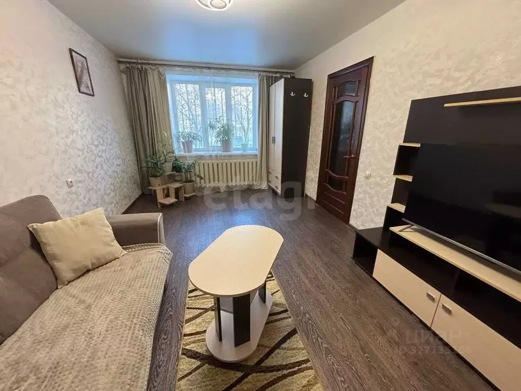 2-к кв. Воронежская область, Воронеж ул. Переверткина, 43 (50.0 м) - Фото 0