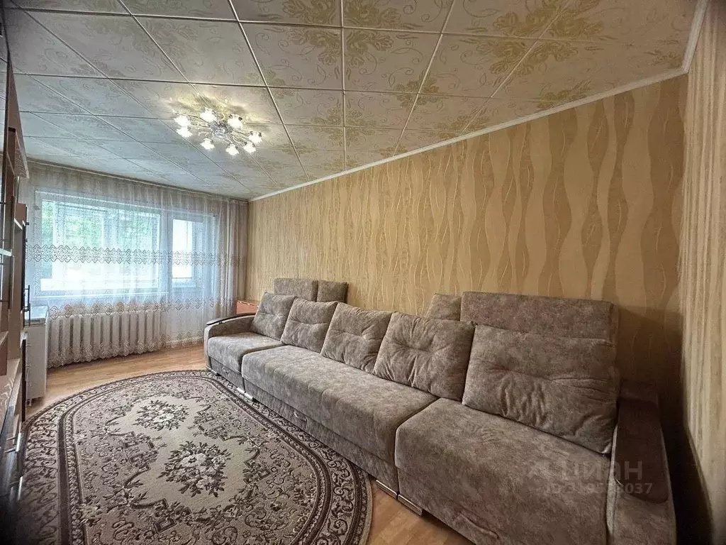 3-к кв. Алтайский край, Рубцовск Краснознаменская ул., 106 (61.0 м) - Фото 0
