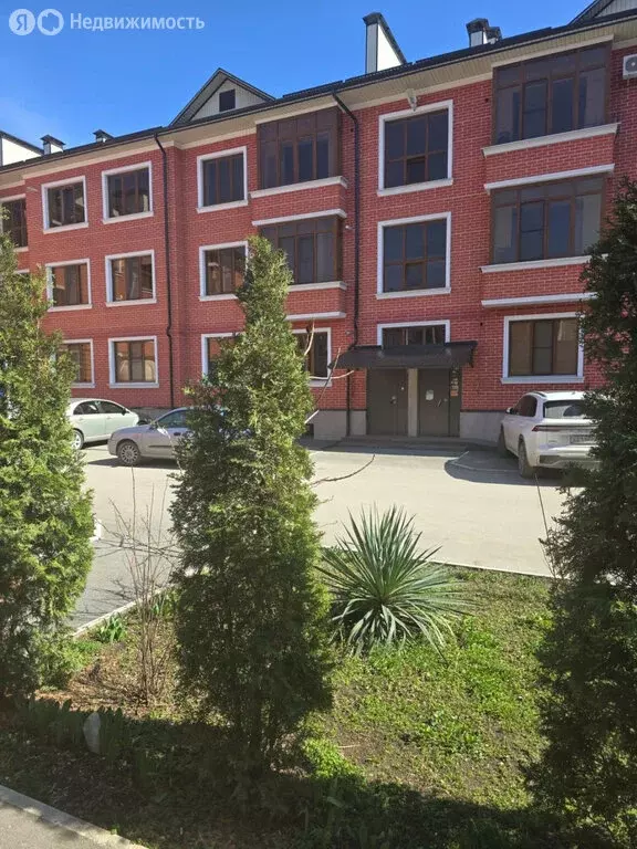 3-комнатная квартира: Нальчик, улица Шогенова, 75 (82 м) - Фото 0