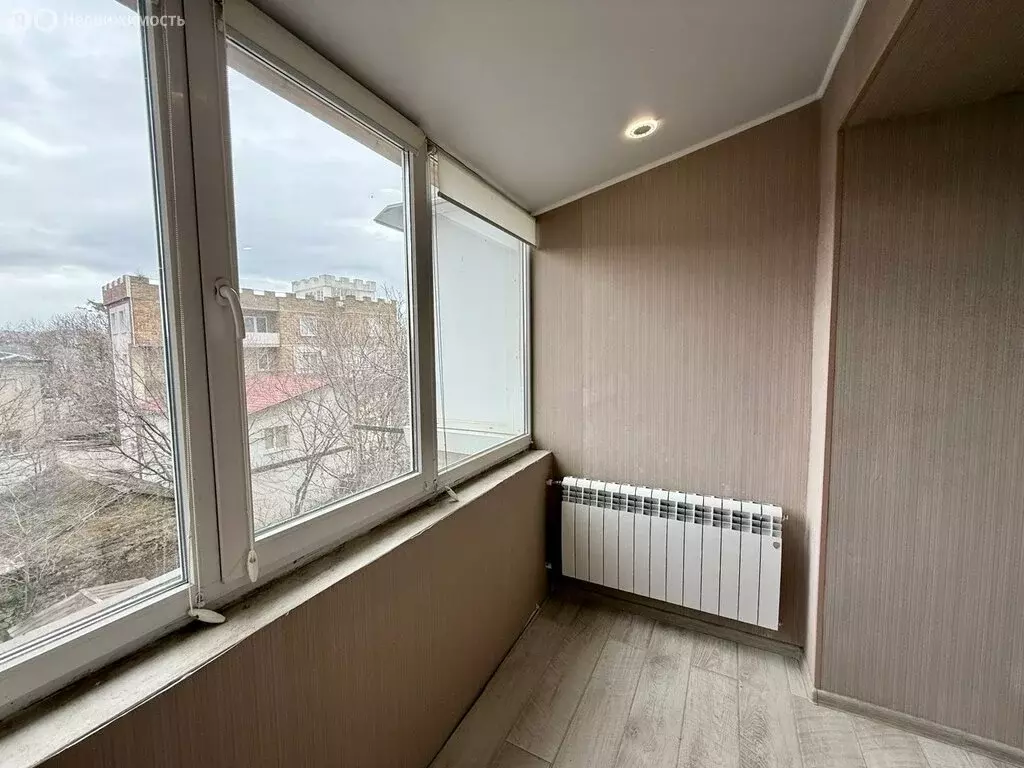 4-комнатная квартира: Симферополь, Одесская улица, 9 (105.8 м) - Фото 1