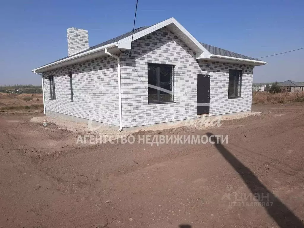Дом в Волгоградская область, Волгоград ул. Вербная, 49 (99 м) - Фото 1