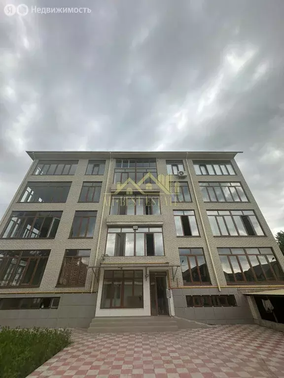 3-комнатная квартира: Владикавказ, улица Казбека Касаева, 20 (92 м) - Фото 1