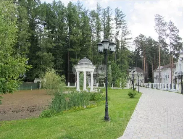 Дом в Московская область, Одинцовский городской округ, д. Новодарьино ... - Фото 0