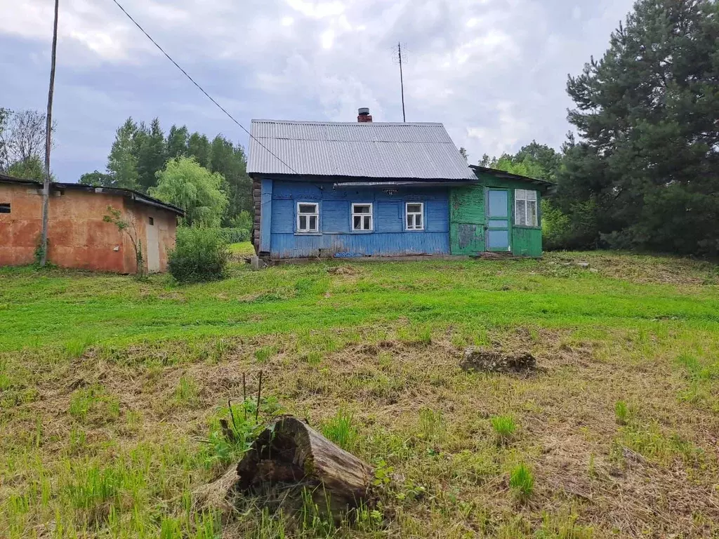 Дом в Калужская область, Тарусский муниципальный округ, Некрасово ... - Фото 1