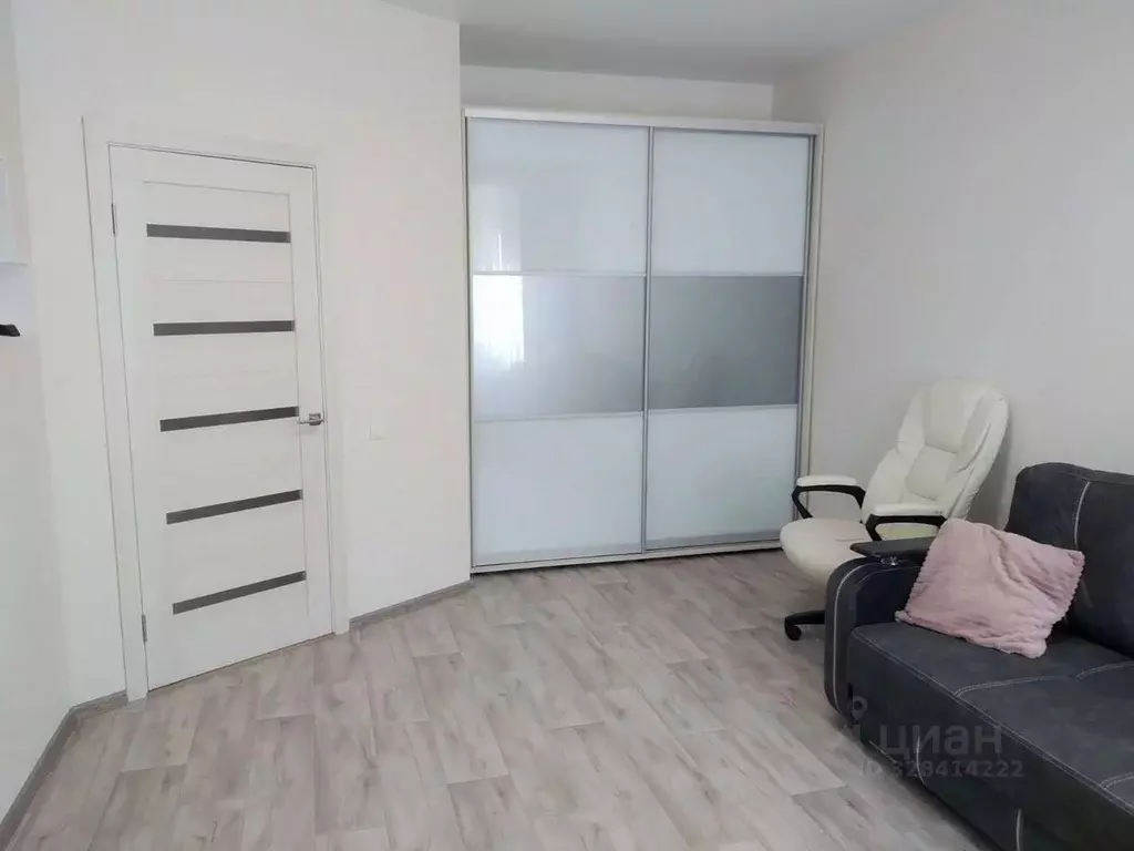 1-к кв. Крым, Симферополь ул. Батурина, 141 (41.0 м) - Фото 0