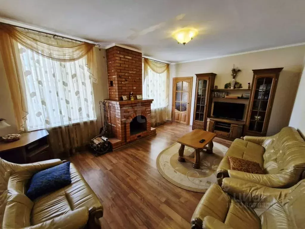 2-к кв. Смоленская область, Смоленск Автозаводская ул., 36А (50.0 м) - Фото 0