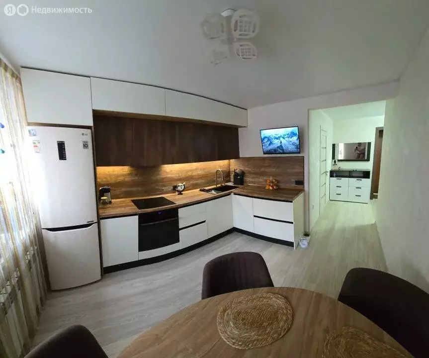 2-комнатная квартира: Тамбов, Свободная улица, 6А (59 м) - Фото 0