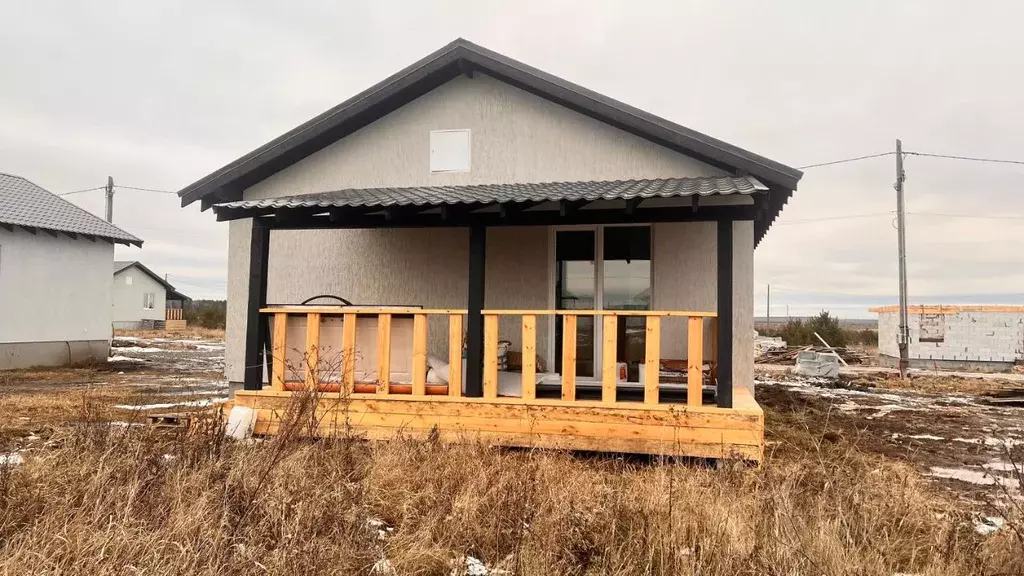 Дом в Свердловская область, Белоярский муниципальный округ, д. Гусева ... - Фото 1