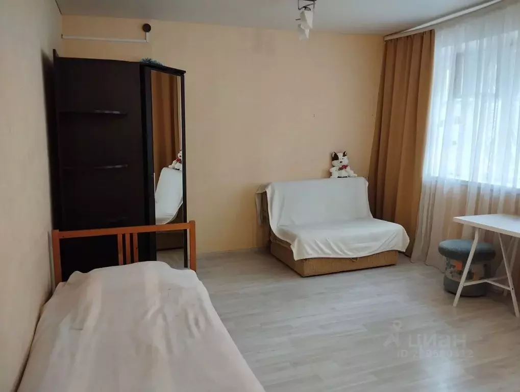 Комната Свердловская область, Екатеринбург ул. Парниковая, 4 - Фото 2