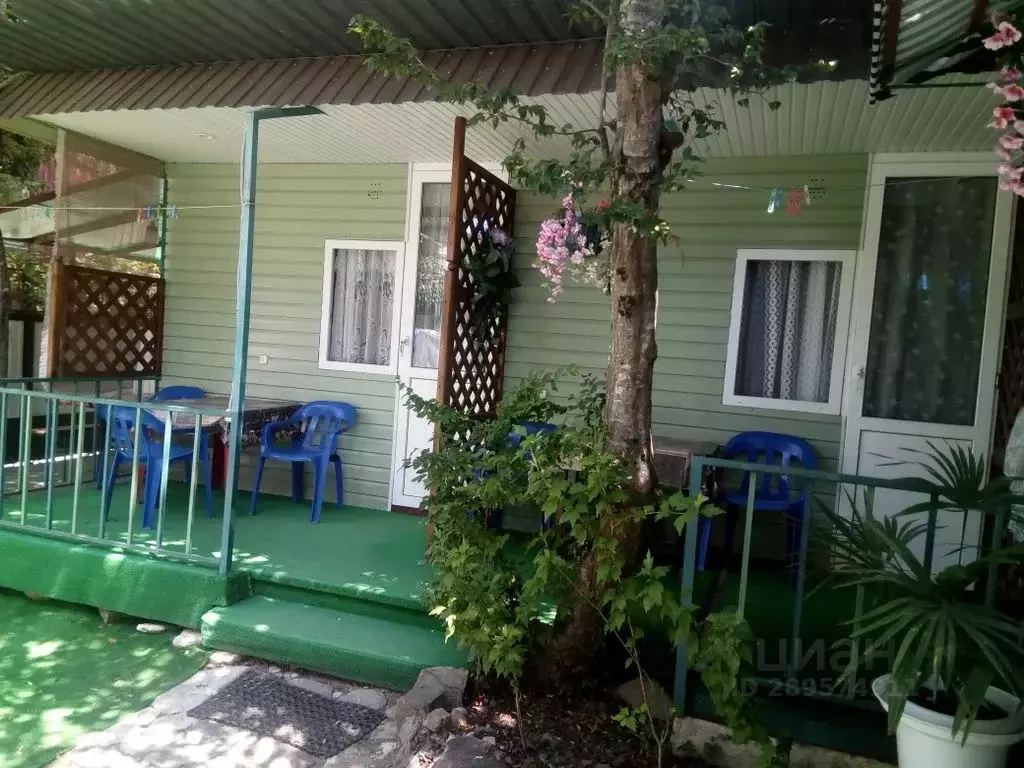 Дом в Краснодарский край, Геленджик городской округ, Бетта хут. ул. ... - Фото 1