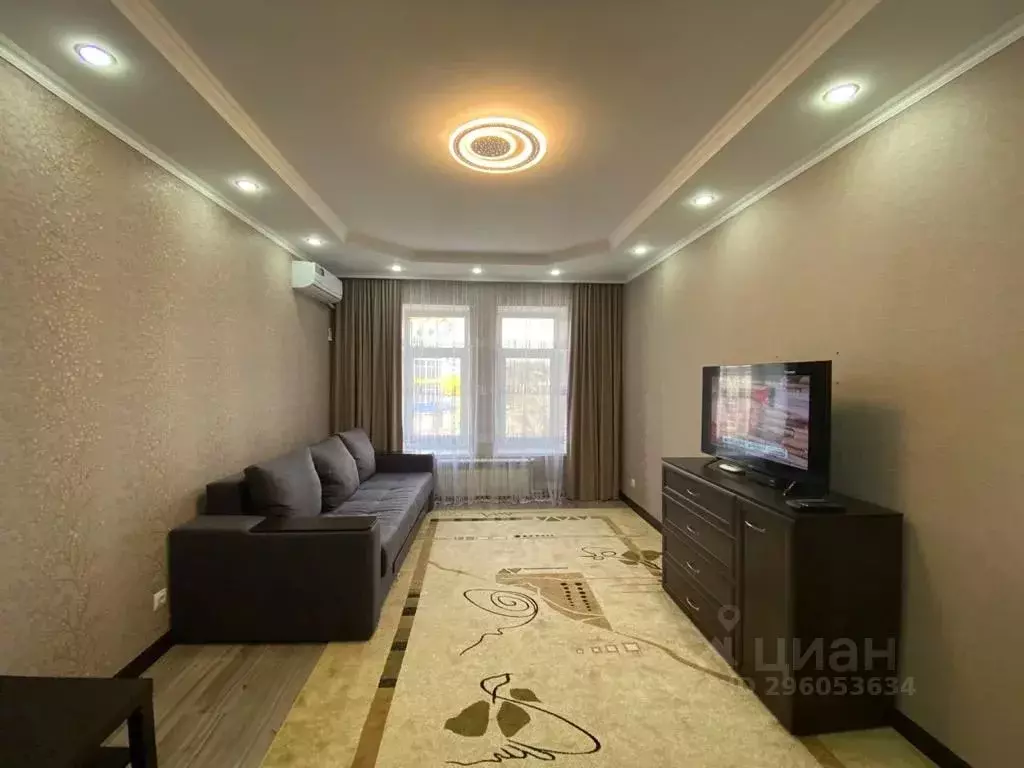 2-к кв. Калмыкия, Элиста ул. Номто Очирова, 8 (65.0 м) - Фото 0
