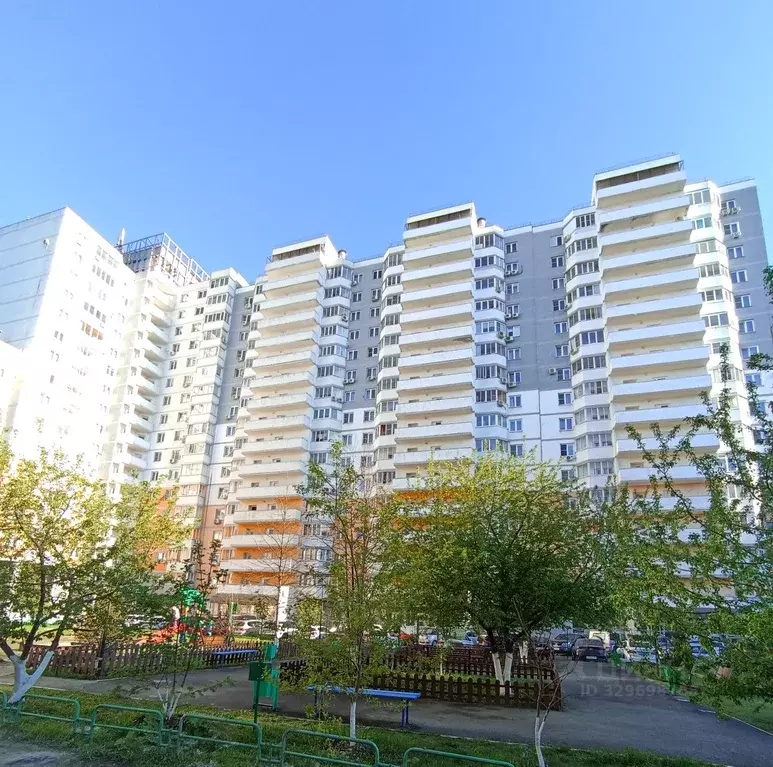 1-к кв. Челябинская область, Челябинск ул. Братьев Кашириных, 85б ... - Фото 1