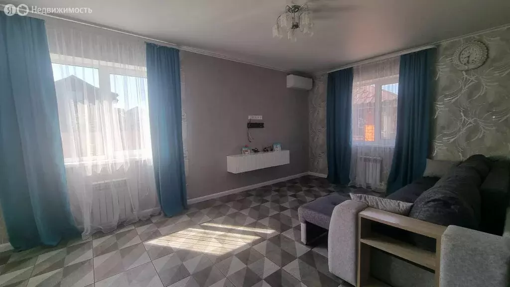 Дом в село Высокая Гора, Тополиная улица, 27В (115 м) - Фото 1