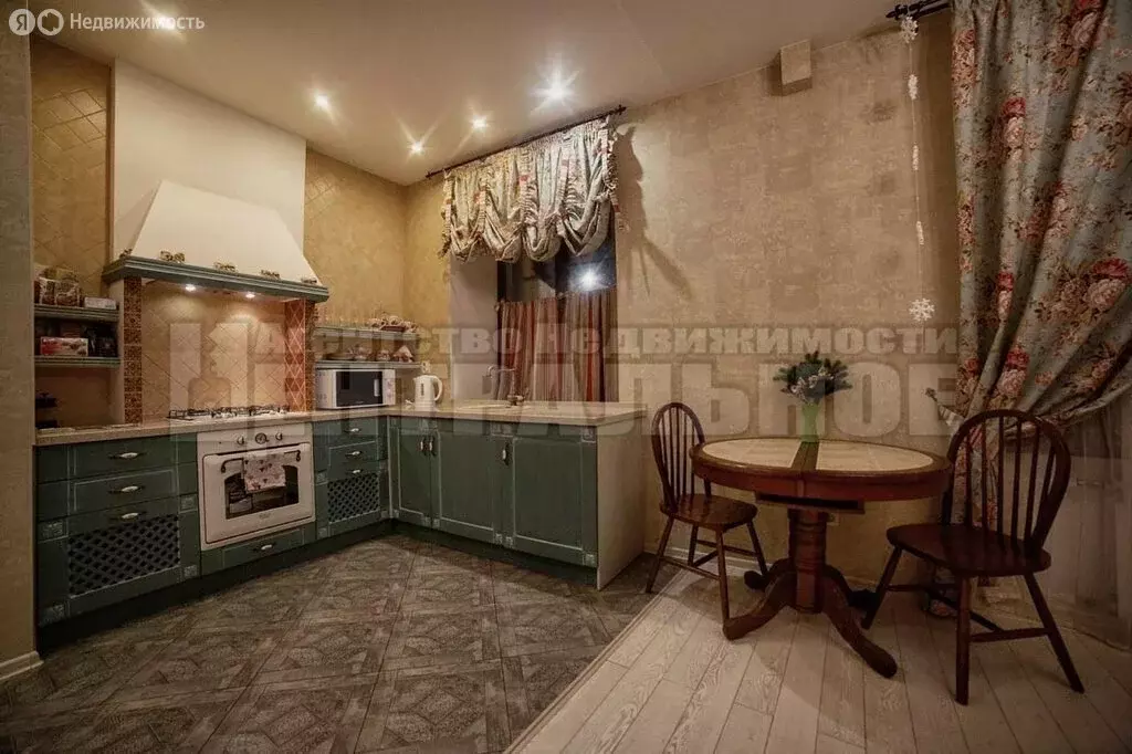 Квартира-студия: Смоленск, улица Октябрьской Революции, 4 (41 м) - Фото 1