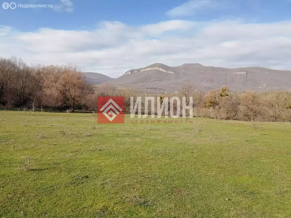 Участок в Бахчисарайский район, село Зелёное (208 м) - Фото 1