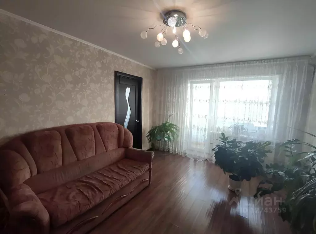 3-к кв. Брянская область, Брянск Белорусская ул, 38 (60.0 м) - Фото 1