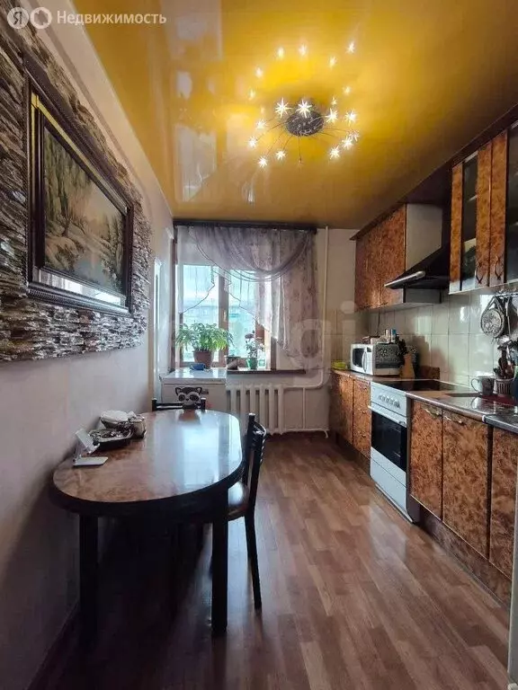 3-комнатная квартира: Улан-Удэ, улица Антонова, 2 (62 м) - Фото 0