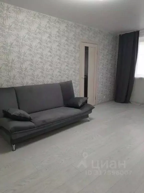 2-к кв. Тульская область, Новомосковск Коммунистическая ул., 36 (50.0 ... - Фото 1