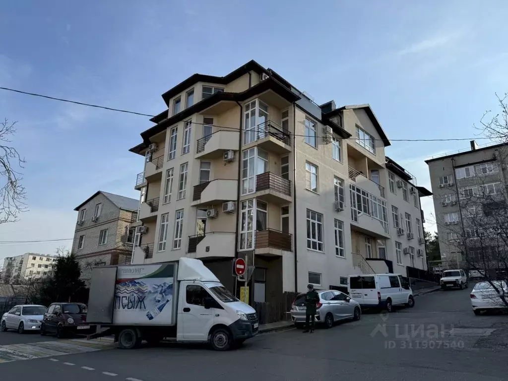 3-к кв. Краснодарский край, Геленджик ул. Свердлова, 24 (70.0 м) - Фото 1