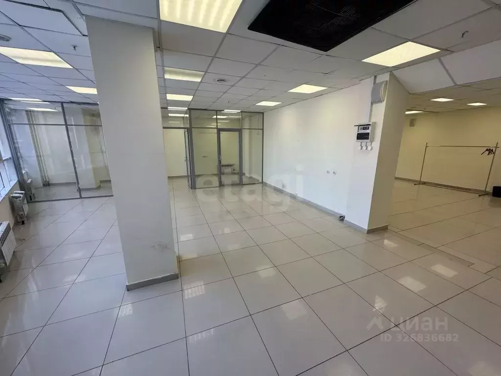 Офис в Красноярский край, Красноярск ул. Молокова, 37А (123 м) - Фото 1