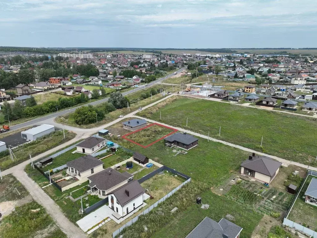 Участок в Татарстан, Лаишевский район, с. Сокуры ул. Южная (5.7 сот.) - Фото 0