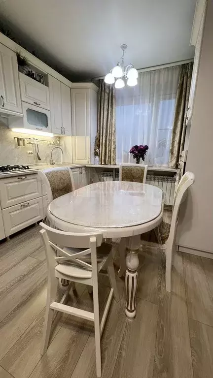 3-к. квартира, 65 м, 1/1 эт. - Фото 1