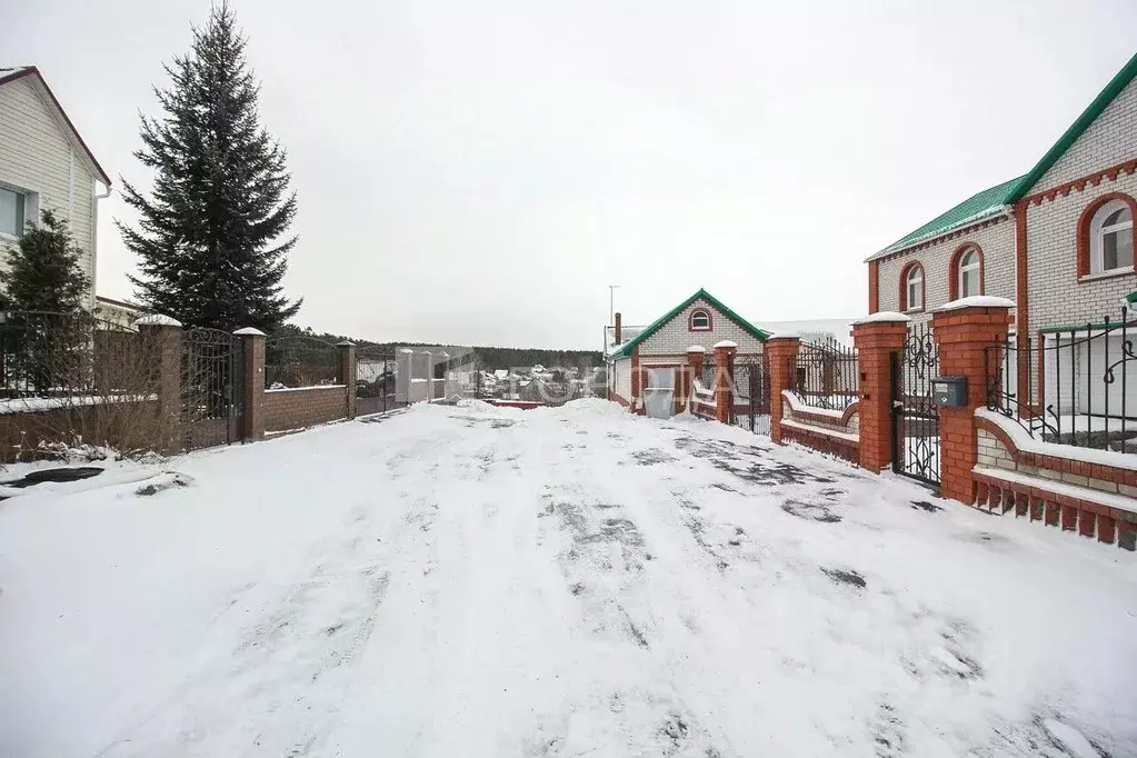 Участок в Алтайский край, Барнаул городской округ, с. Власиха ул. ... - Фото 0