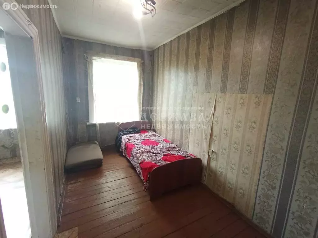 Дом в Ленинск-Кузнецкий, улица Пожарского (39 м) - Фото 1