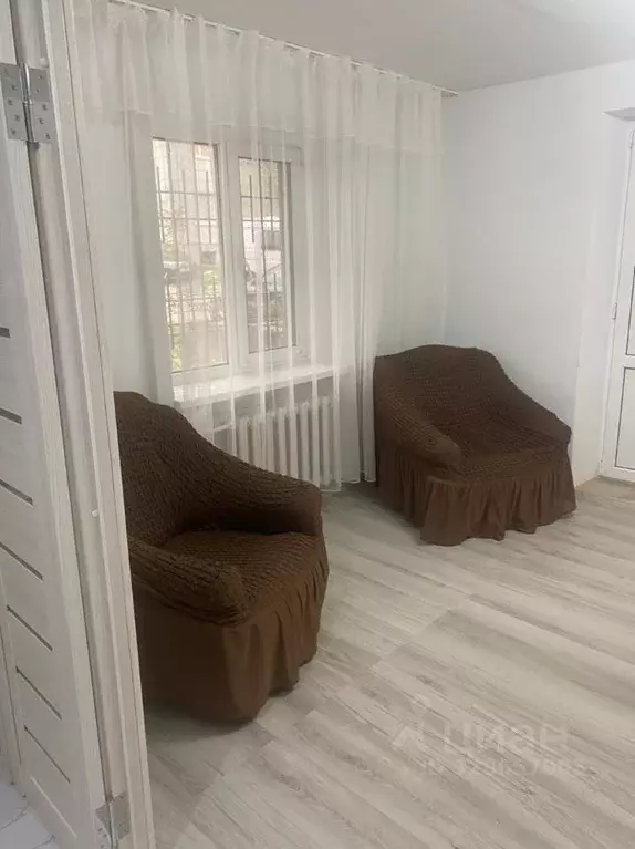 2-к кв. Кабардино-Балкария, Нальчик ул. Мальбахова, 15 (50.0 м) - Фото 0