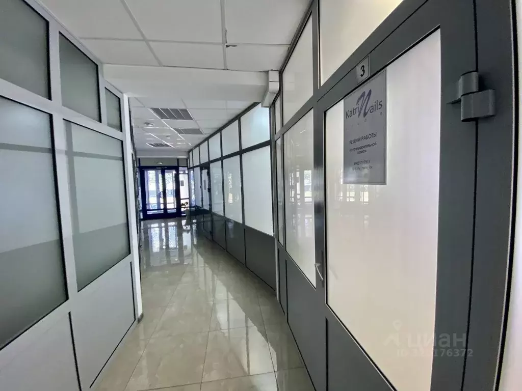 Помещение свободного назначения в Иркутская область, Иркутск бул. ... - Фото 1