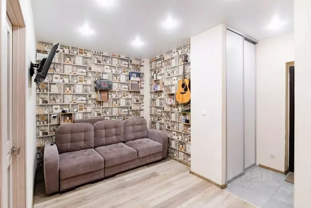 1-к кв. Омская область, Омск просп. Королева, 3к3 (36.6 м) - Фото 2