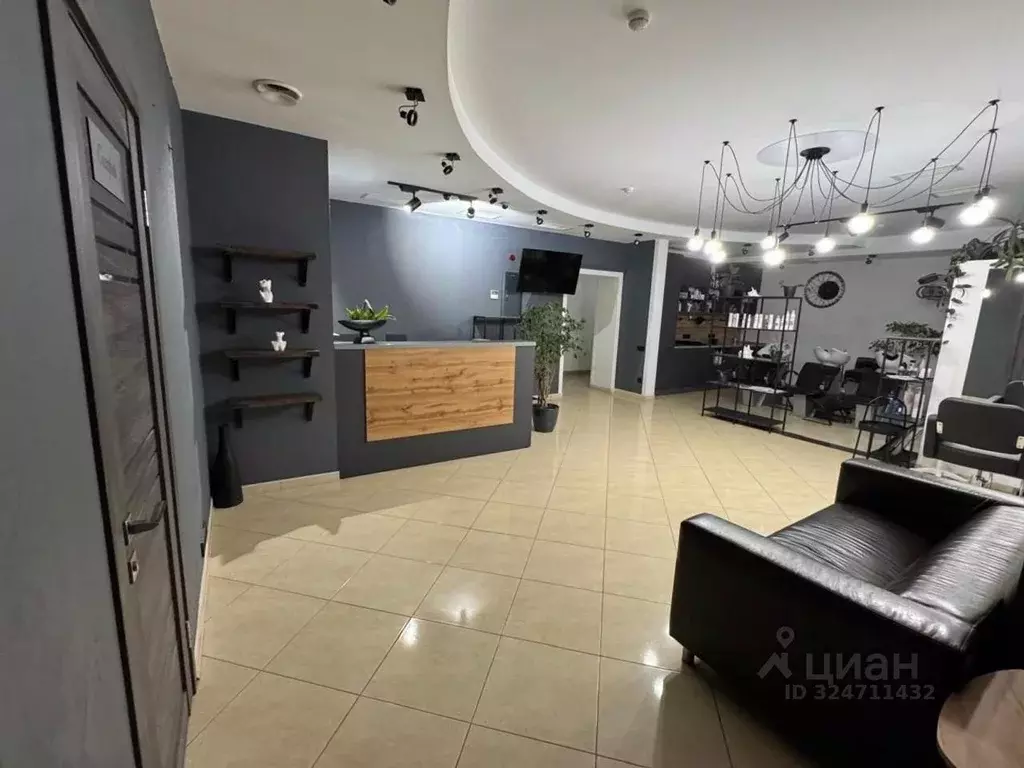 Помещение свободного назначения в Самарская область, Тольятти ул. ... - Фото 1