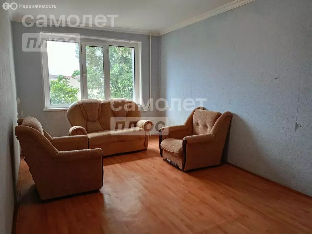 3-комнатная квартира: Грозный, улица Дьякова, 8 (69 м) - Фото 1