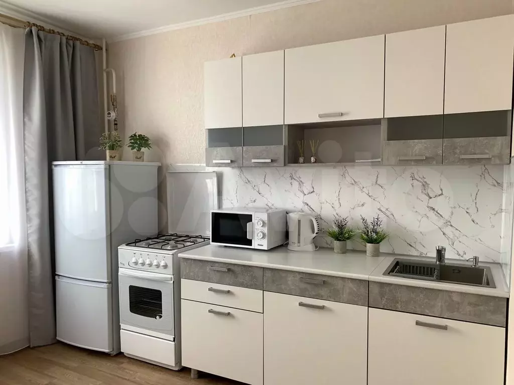 1-к. квартира, 41 м, 8/10 эт. - Фото 0