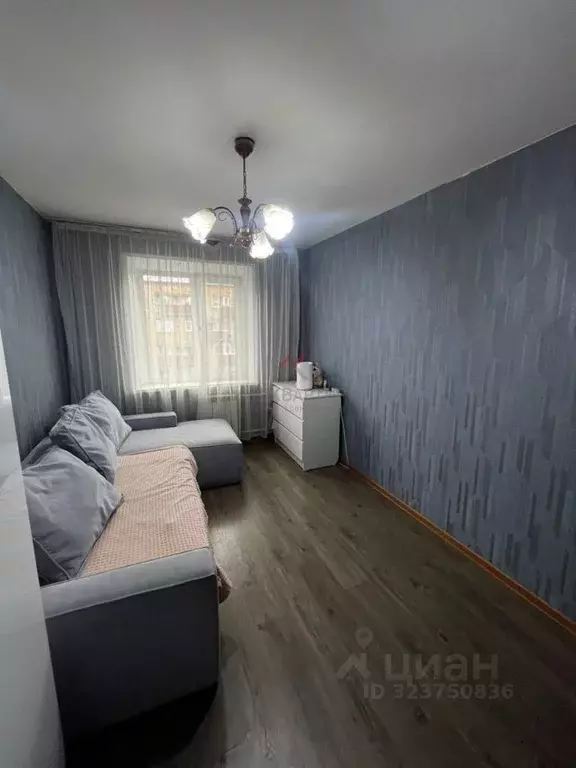 3-к кв. Хакасия, Абакан ул. Островского, 19 (66.0 м) - Фото 1