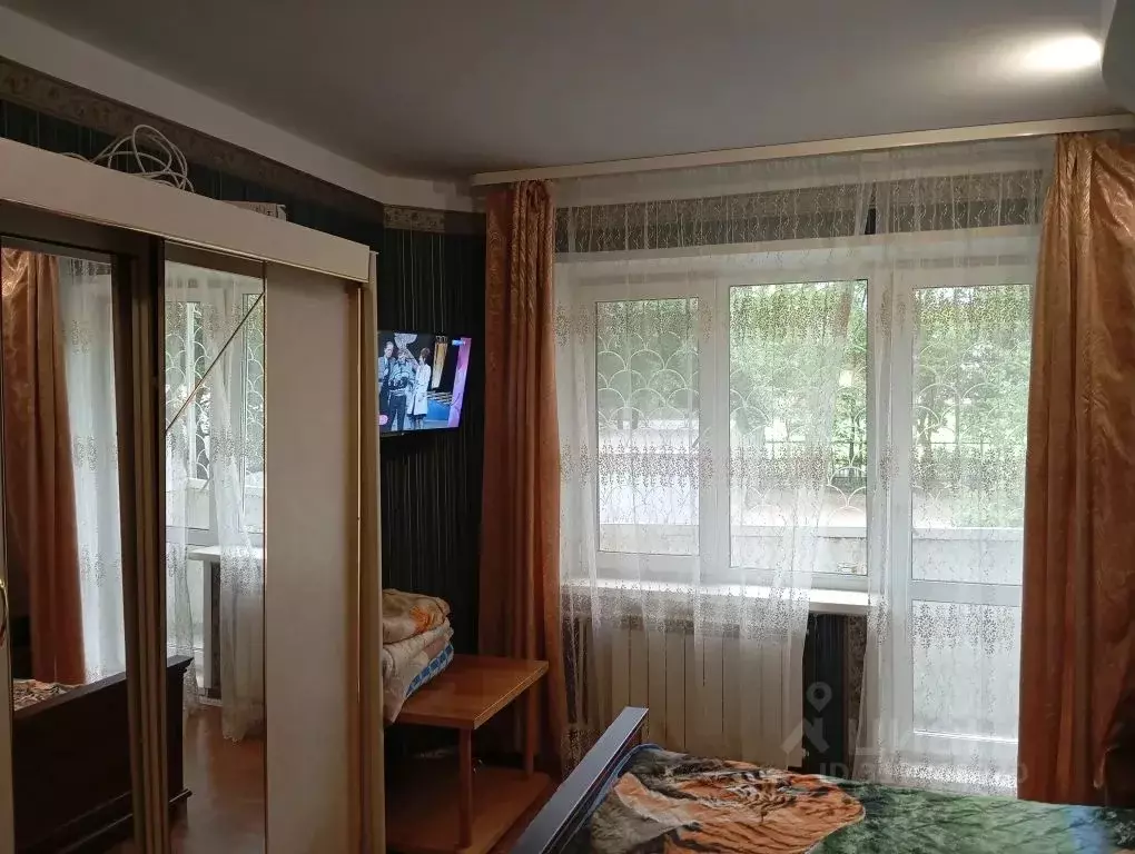 2-к кв. Омская область, Омск ул. Крупской, 9/1 (50.0 м) - Фото 1