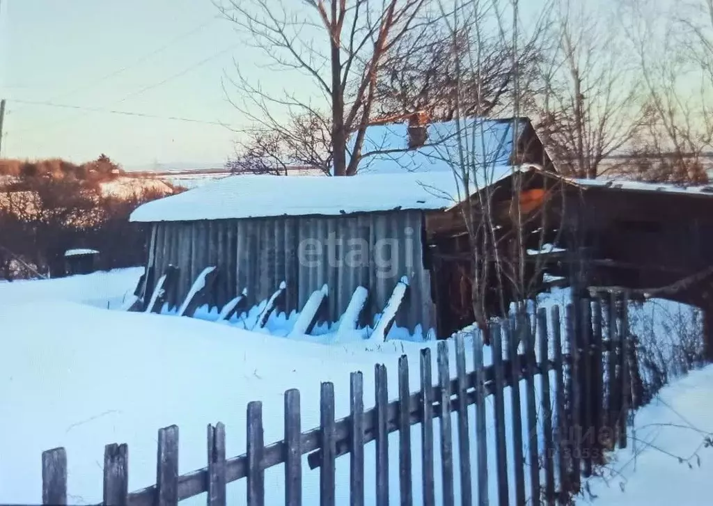 Дом в Хабаровский край, Нанайский район, с. Иннокентьевка ул. Чапаева, ... - Фото 1