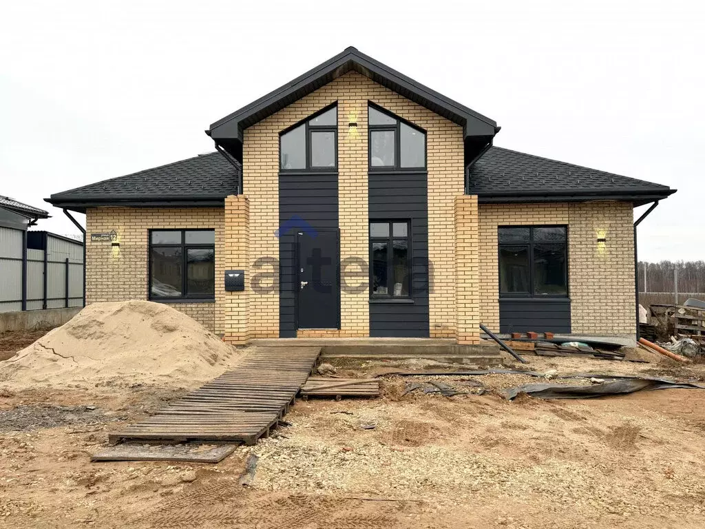 Дом в Новопольское сельское поселение, посёлок Новочувашский (168 м) - Фото 1