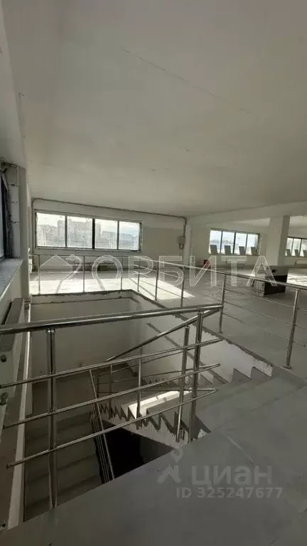 Помещение свободного назначения в Тюменская область, Тюмень ул. ... - Фото 2