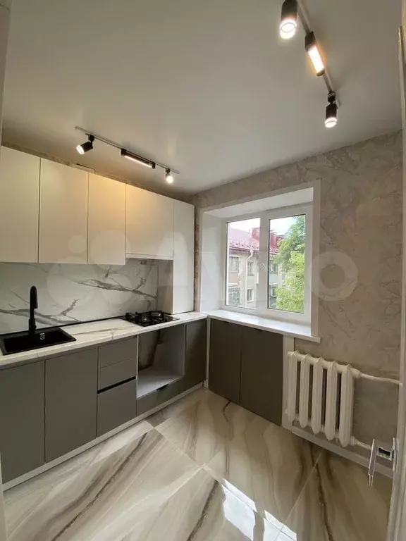 1-к. квартира, 31 м, 4/4 эт. - Фото 0