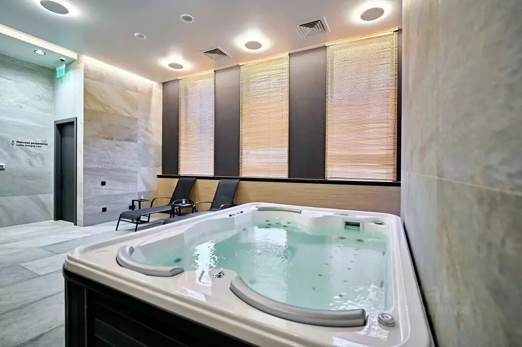 Комната Омская область, Омск ул. Щербанева, 20 (10.0 м) - Фото 1