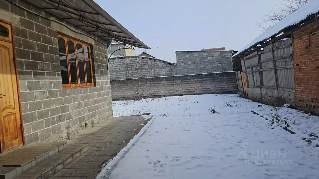 Дом в Северная Осетия, Алагир ул. К. Хетагурова (90 м) - Фото 2