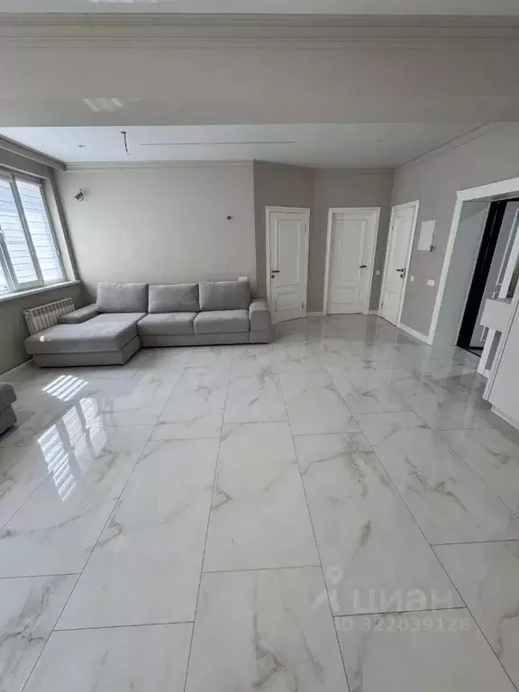 3-к кв. Кабардино-Балкария, Нальчик Осетинская ул., 17А (93.2 м) - Фото 2